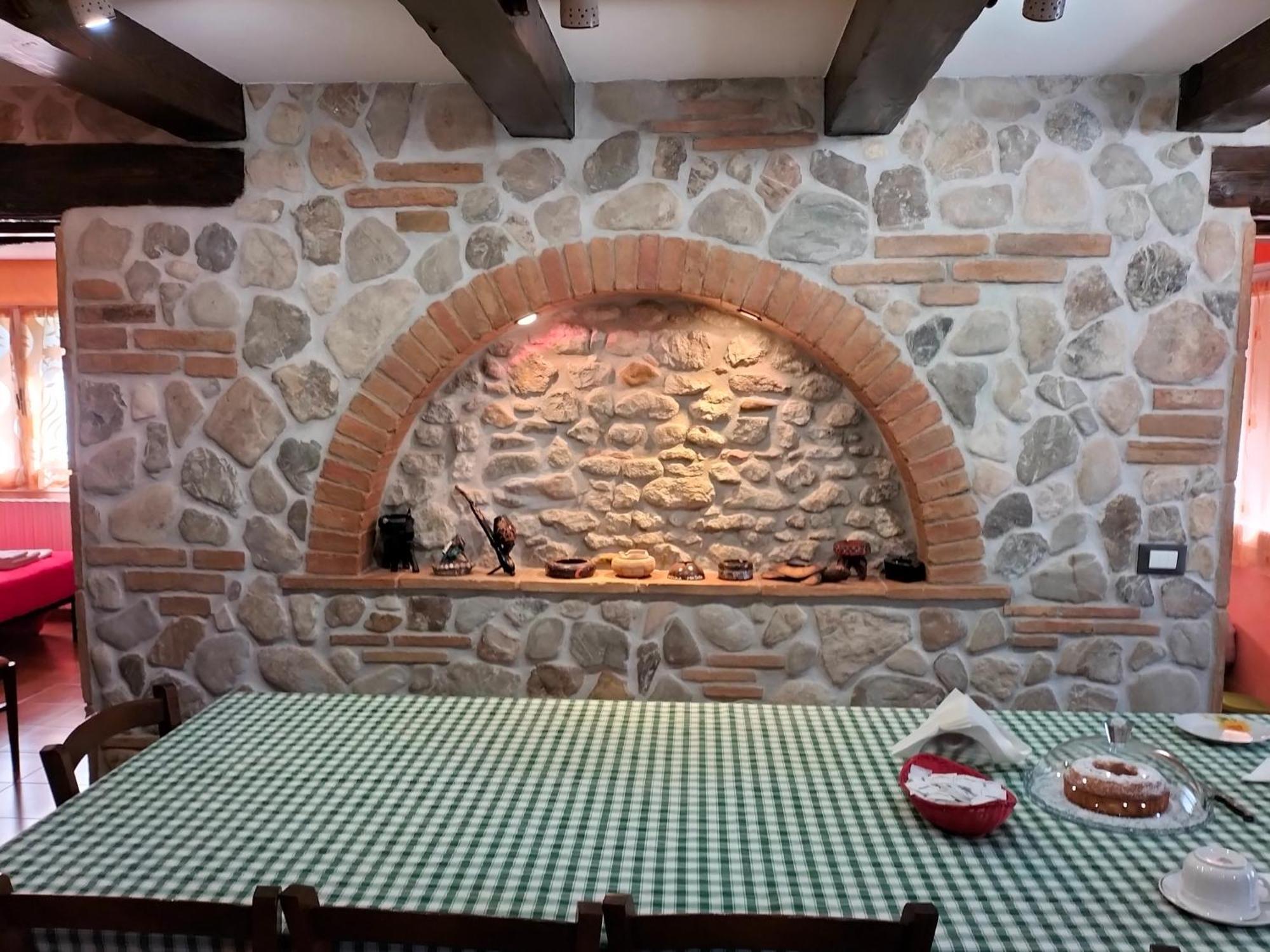 Il Cantinoccio B&B Cerasolo Phòng bức ảnh